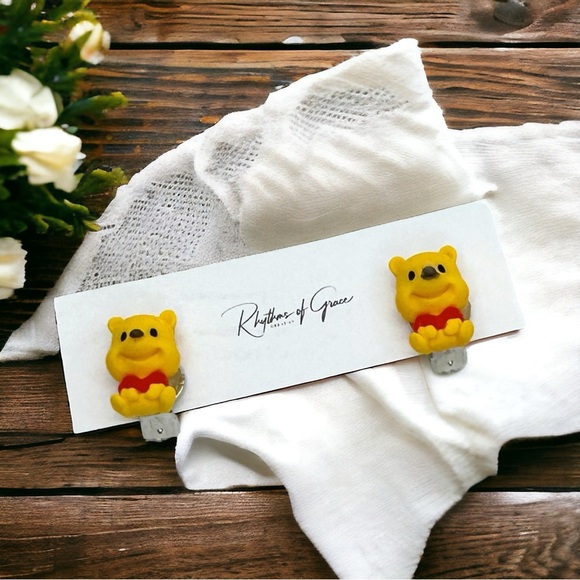 Adorable Set of 3 Winnie the Pooh Character Clip-on Earrings – Brand New! Disney - Picture 2 of 9